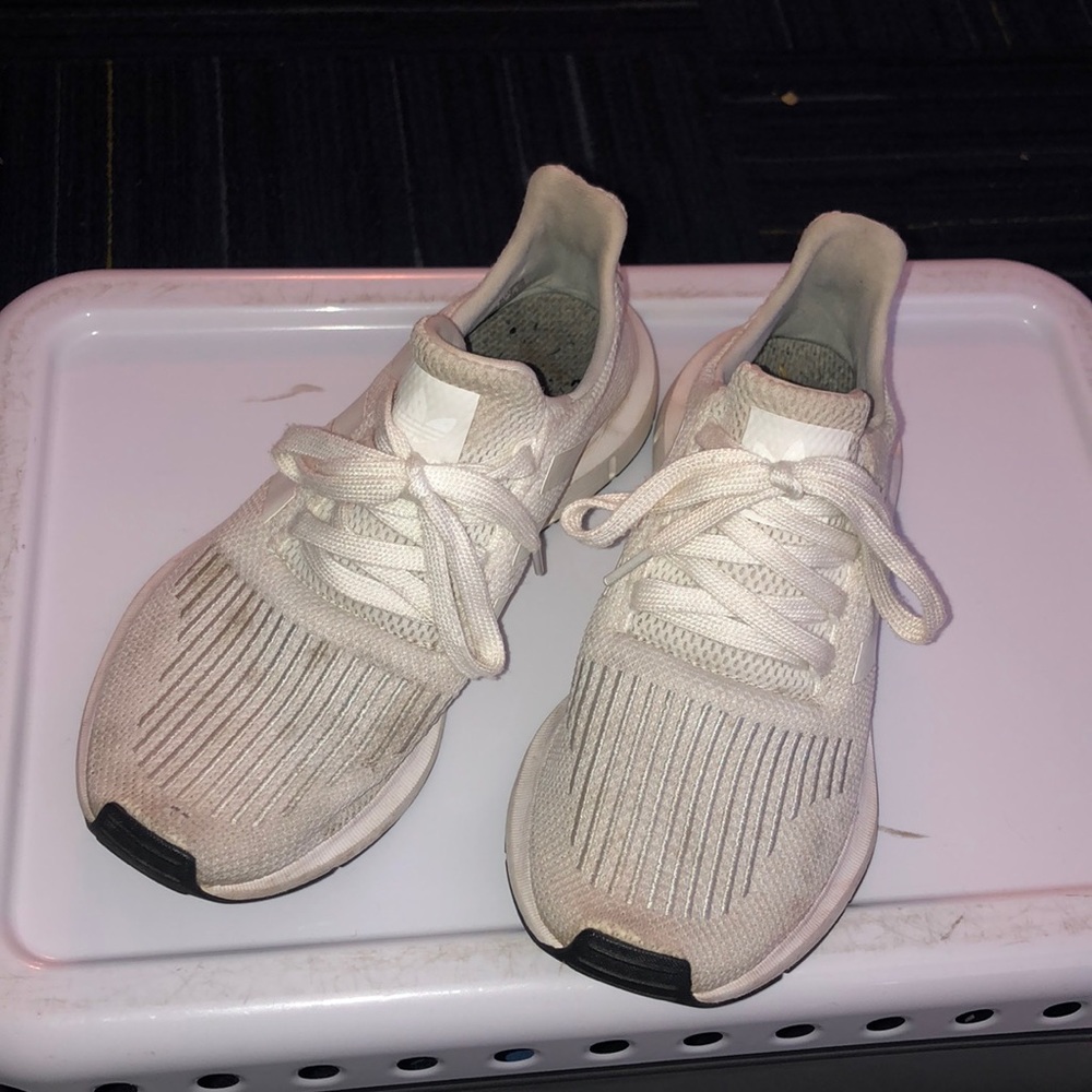 Adidas swift run